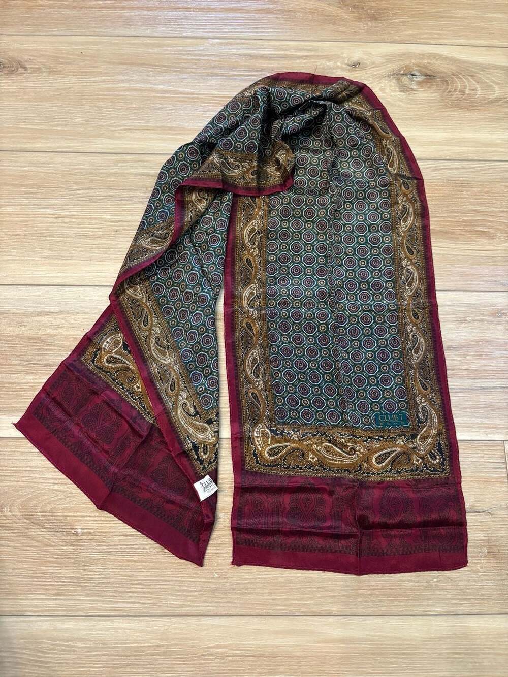Club 7 Echo Vintage 100% Silk Paisley Print Scarf